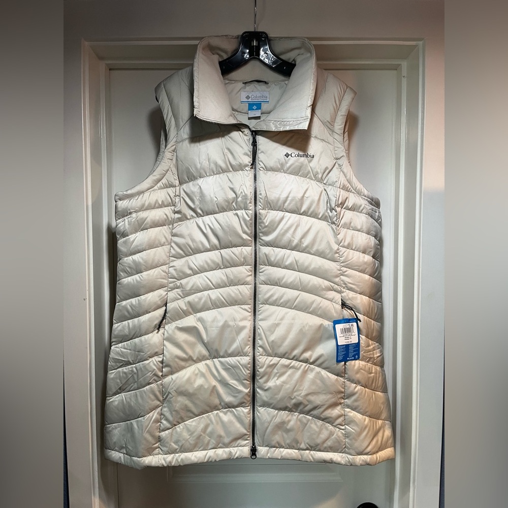 Womens 1X Plus Size Columbia Karis Gale Long Vest Stone Puffer Insulated New Tag